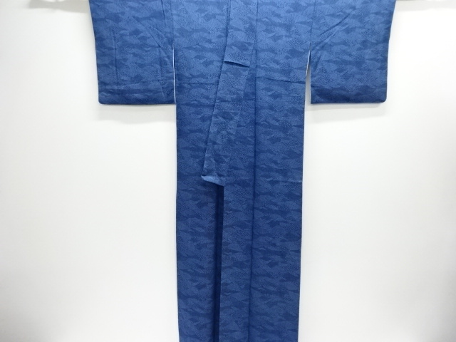  香川卓美作　縮緬地　本藍型染　山並模様小紋着物